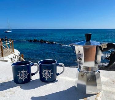 Punta Mujeres Apartment | Casa Burgao 1 on front line opposite natural pools