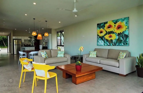 La Libertad House | Casa Caracoles, 4-bedroom modern house with spectacular view in El Sunzal