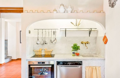 Sarzana Villa | Casa Cardoso - Three Bedroom Villa, Sleeps 10