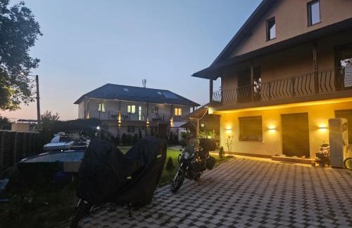 Curtea De Arges House | Casa COCO