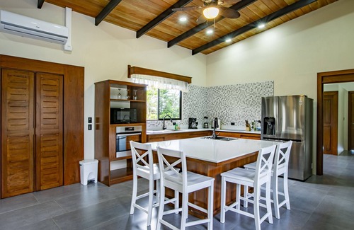 Barrio Pilo House | Casa Colibri Coqueta