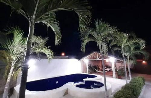 Playas House | Casa con piscina privada y salida a la playa