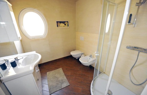 Serravalle Scrivia Apartment | Casa Costa Outlet 4