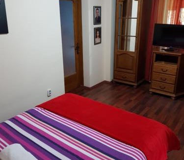 Tirgu Ocna Bed & Breakfast | Casa cu Muri
