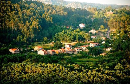 Donon House | CASA CURROVELLO. On the coast of the Vela Peninsula of Morrazo. Pontevedra