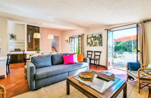 Azoia House | Casa da Corredoura