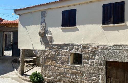 Montalegre House | Casa da Pipela