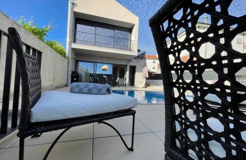 Correlha House | Casa das Branquinhas - Férias no Minho com piscina!
