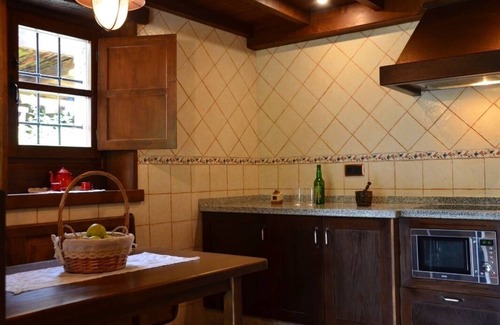 Penanes Cottage | "Casa de Aldea Peñanes 1", 15 minutes from Oviedo.
