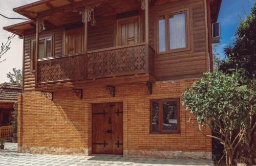 Zugdidi House | Casa de Khasia