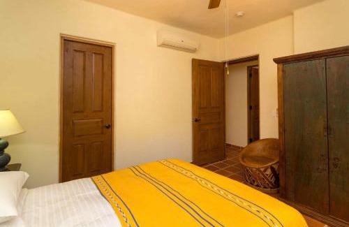 Loreto House | Casa De La Alegria 3BR by Casago