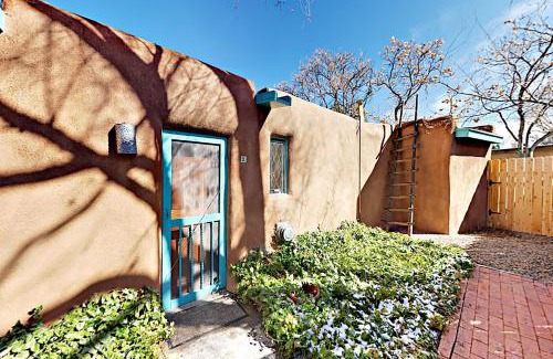 Historic Eastside Apartment | Casa De Lorena
