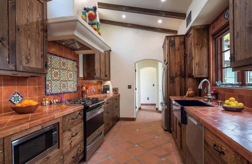 West Mesa House | Casa de Lujo - Spanish Seaside Retreat