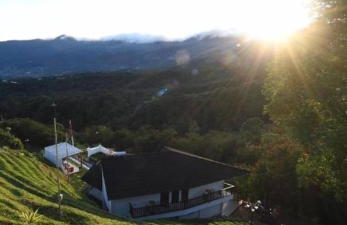 Cibodas Villa | Casa De Monique
