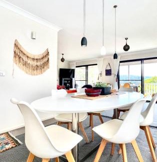 Newport Apartment | Casa de Piña walk to the beach