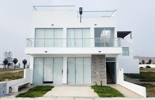 Cerro Azul House | Casa de Playa en Cerro Azul