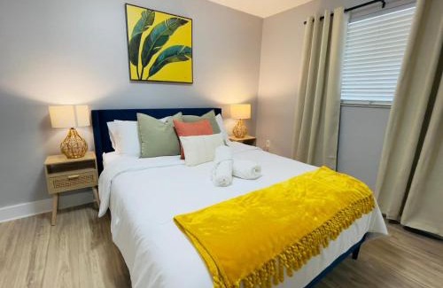East Little Havana Apartment | Casa del Mar 2BR Cuban Retreat with Parking