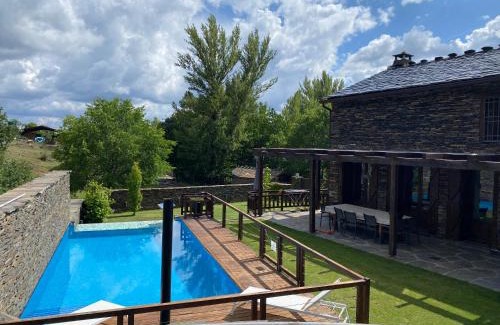 Majaelrayo Ski Chalet | Casa del Ocejón