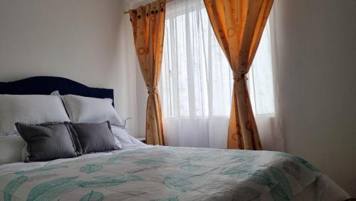 Barrios Unidos House | Casa Dohko