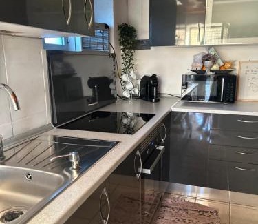 Ferro House | Casa Dora