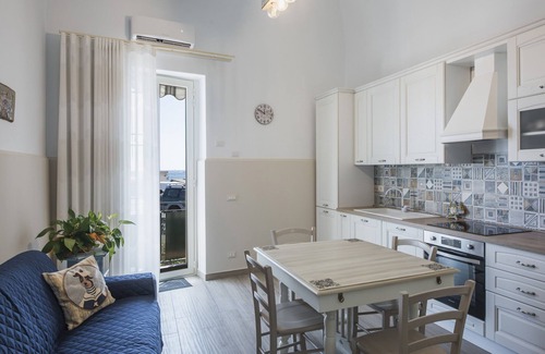 Aci Trezza Apartment | Casa Enni by Wonderful Italy