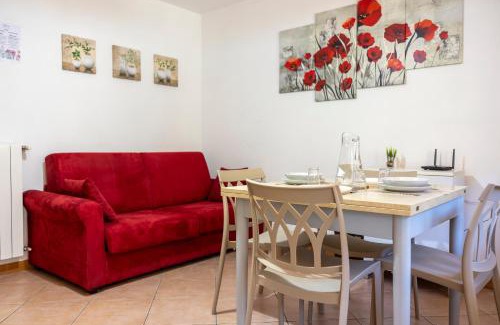 Clusone Apartment | Casa Fiocco di Neve con giardino, box, WiFi