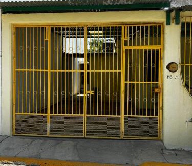 Crucecita House | Casa Flor de Mayo
