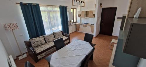 Comanesti Apartment | Casa Francesca