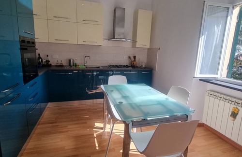Quarto dei Mille Apartment | Casa Giulia "two steps from the sea "