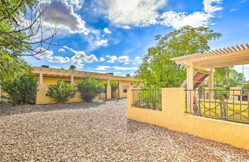 Eleven Mile Corner Apartment | Casa Grande Getaway with Access to Golf Course!