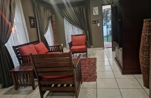 Brits Bed & Breakfast | Casa Grande Guest Lodge