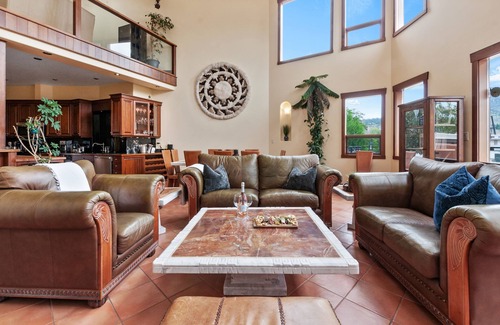 Okanagan-Similkameen House | Casa Grande Inn
