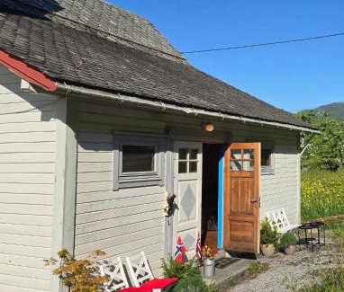 Steinstø House | Casa Grend