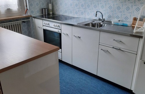 Aurigeno House | Casa Isa Moghegno, house in bungalow style on 1. Level in quiet residential area