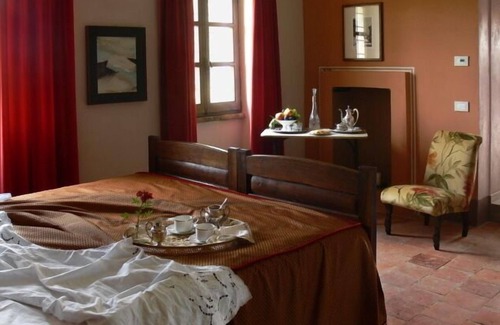 Vaglio Serra House | Casa Isabella