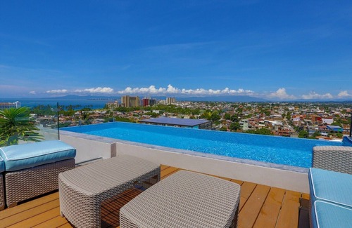 Colonia 5 de Diciembre House | Casa Isacamil - Impeccable Views, Contemporary, Rooftop Pool, Proximity to Town