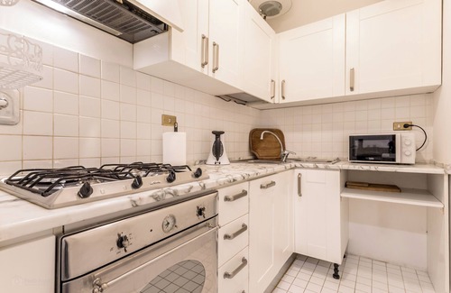 Rione VIII Sant'Eustachio Apartment | Casa Iside - One Bedroom Apartment, Sleeps 4