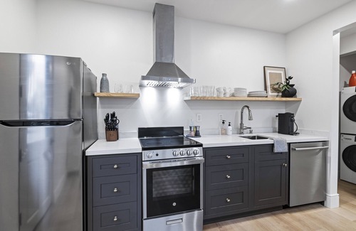 Laguna Apartment | Casa Jardin Unit 4-Boutique Suite in Downtown Santa Barbara