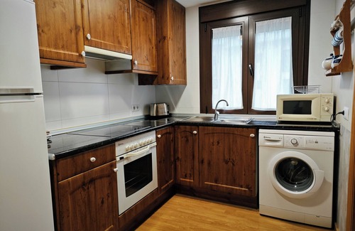 Broto Apartment | Casa Juaneta Apartments
