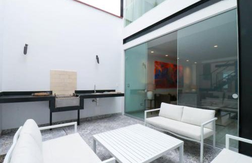 Barranco Villa | Casa Junin by Wynwood House