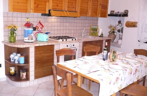 Macerino House | CASA LA TORRE in the small Umbrian village of Macerino