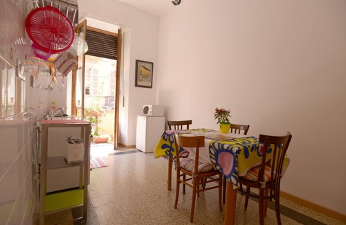 Vanchiglia Apartment | Casa Lescano - central and striking apartment in a historic house.