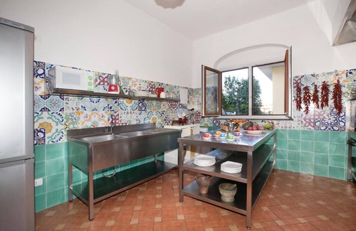 Sorrento House | Casa Limoneto with Shared Pool, Garden, Terraces and Parking