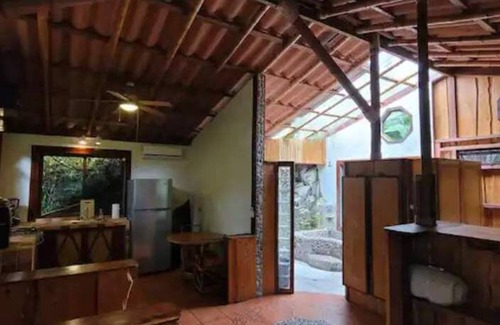 San Isidro de El General House | Casa Linda