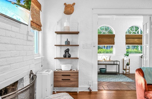 Flamingo Parks House | Casa Mía - Palm Beach Boho Escape