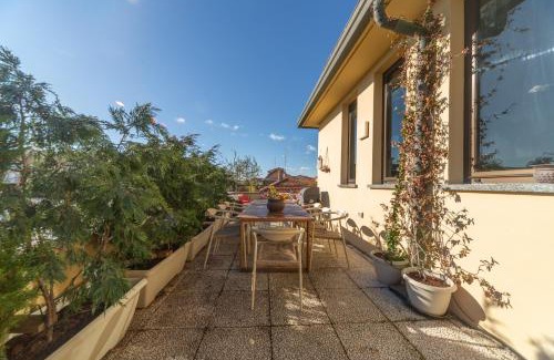 Ponte Nuovo Apartment | Casa Madera with lovely terrace