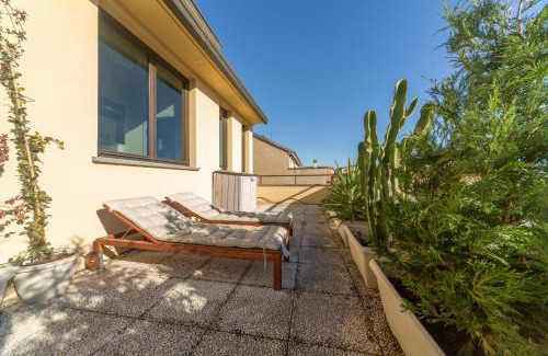 Ponte Nuovo Apartment | Casa Madera with lovely terrace