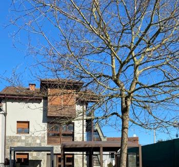 Valdesoto Apartment | Casa Mamina