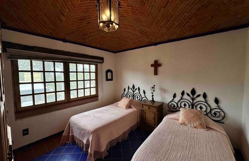 La Magdalena House | Casa Manantial. Spectacular House Downtown TX 12p