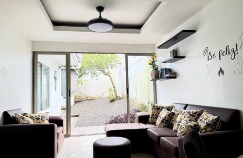 Cacique House | Casa Matiza, 7 min SJO airport, free parking, AC